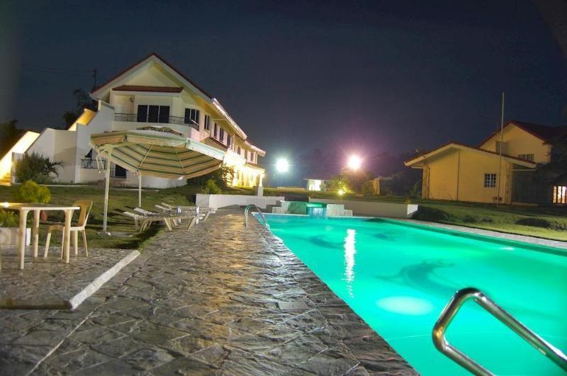 Sunacolan Sherwood Bay Resort & Aqua Sports Inc. מראה חיצוני תמונה