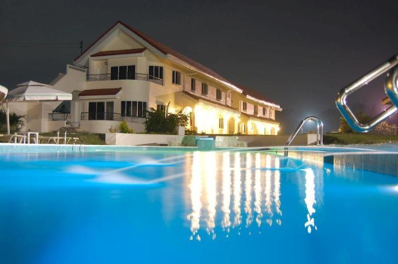 Sunacolan Sherwood Bay Resort & Aqua Sports Inc. מראה חיצוני תמונה