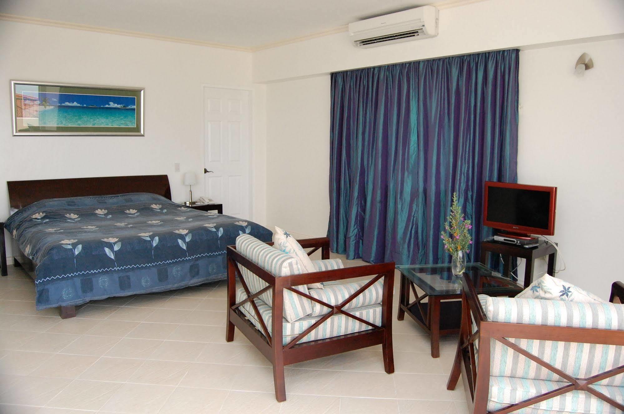 Sunacolan Sherwood Bay Resort & Aqua Sports Inc. מראה חיצוני תמונה